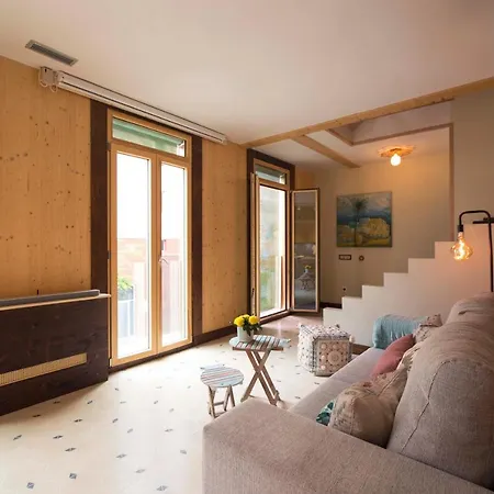 펜션 The Wooden House Vv *